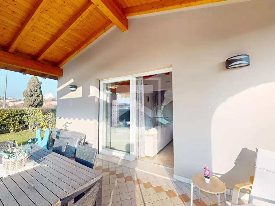 Immagine 2 di Villa in vendita  in via del Torchio 43 a Calvagese Della Riviera