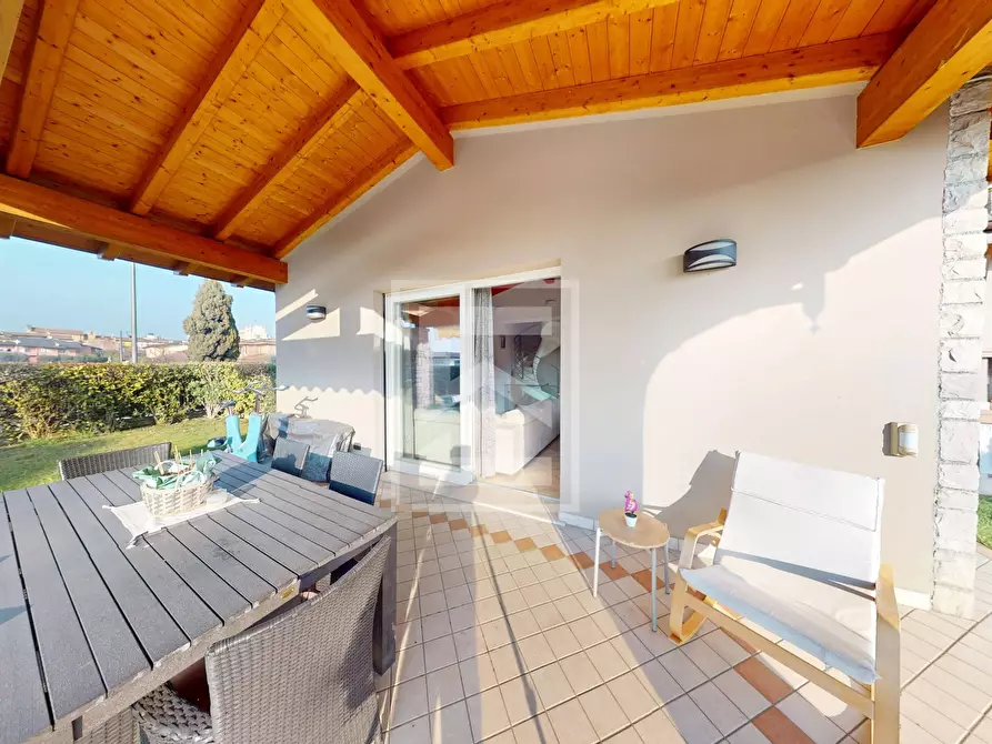 Immagine 3 di Villa in vendita  in via del Torchio 43 a Calvagese Della Riviera