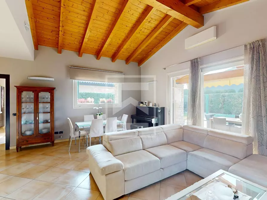 Immagine 5 di Villa in vendita  in via del Torchio 43 a Calvagese Della Riviera