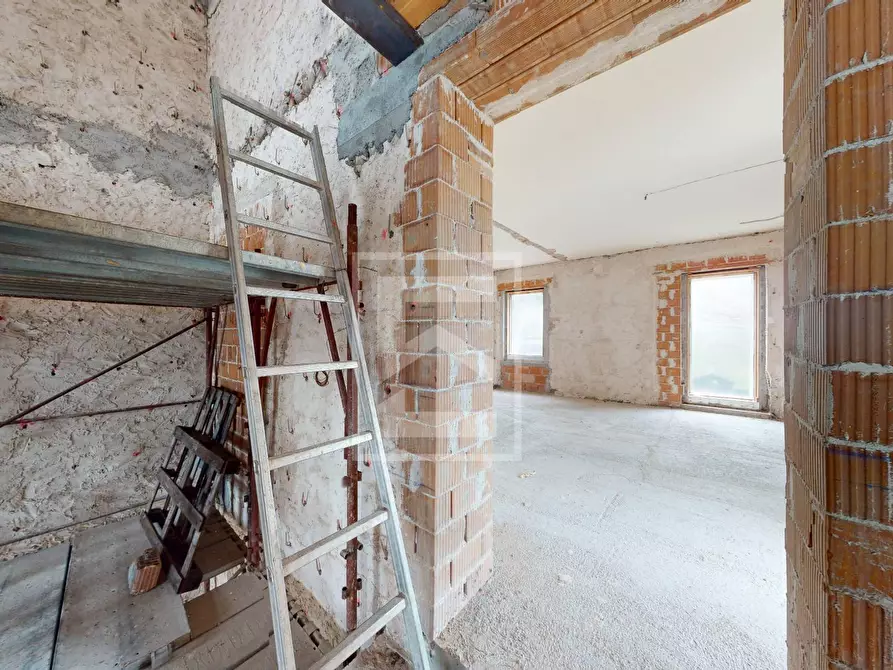 Immagine 16 di Casa indipendente in vendita  in Strada dei Colli Nord a Volta Mantovana