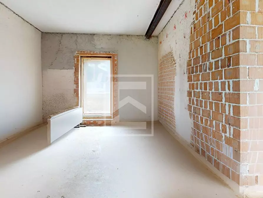 Immagine 12 di Casa indipendente in vendita  in Strada dei Colli Nord a Volta Mantovana