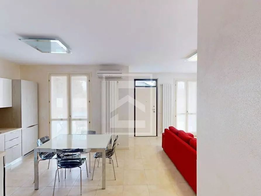 Immagine 14 di Casa semindipendente in vendita  in via Repubblica a Manerba Del Garda