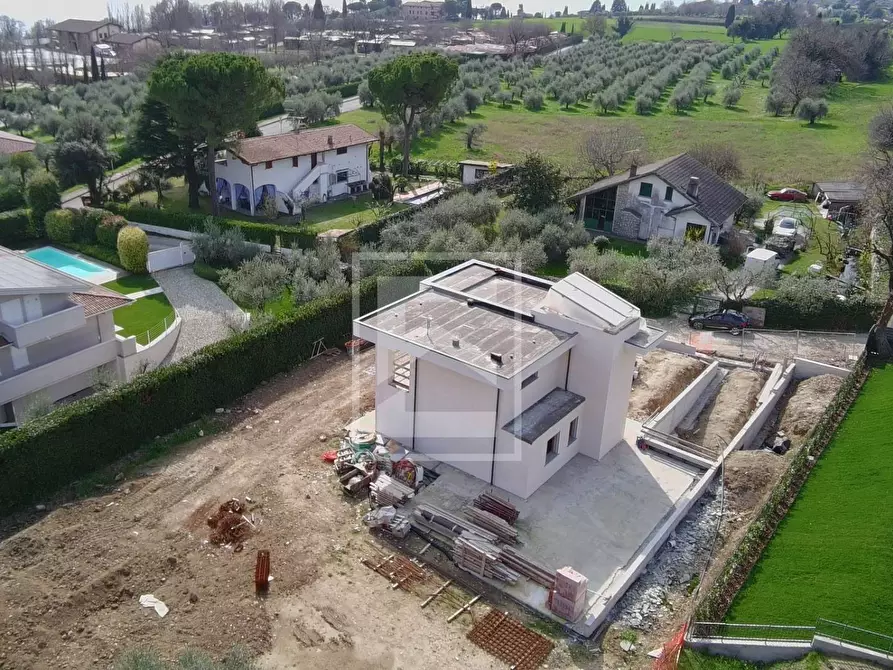 Immagine 9 di Villa in vendita  in via madonna a Moniga Del Garda