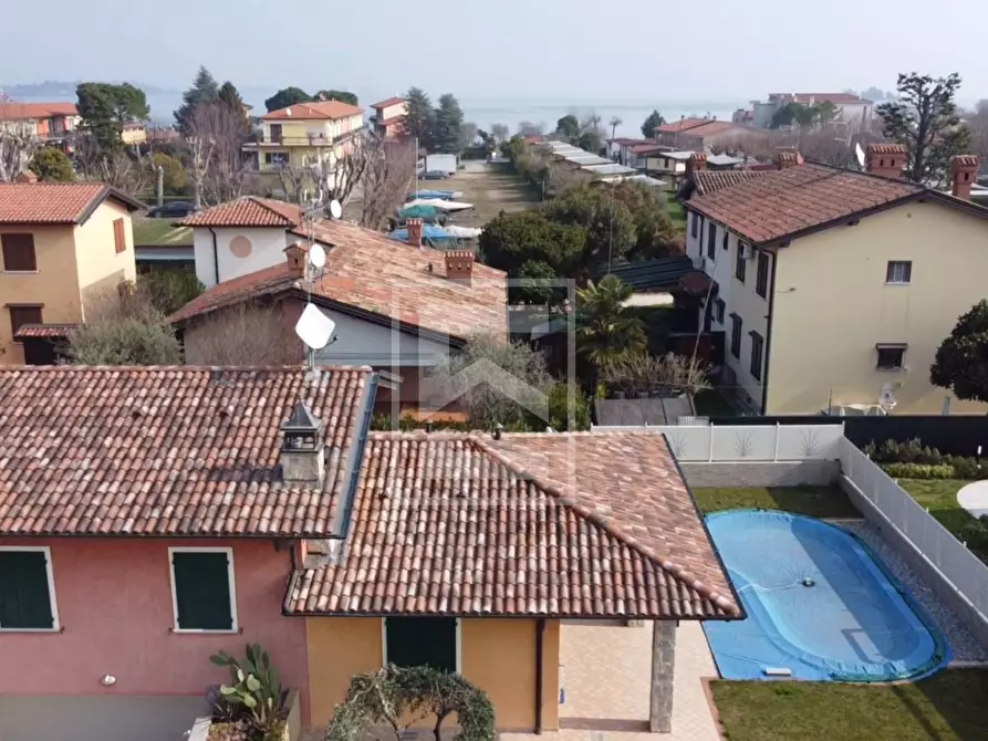 Immagine 5 di Casa semindipendente in vendita  in via Repubblica a Manerba Del Garda