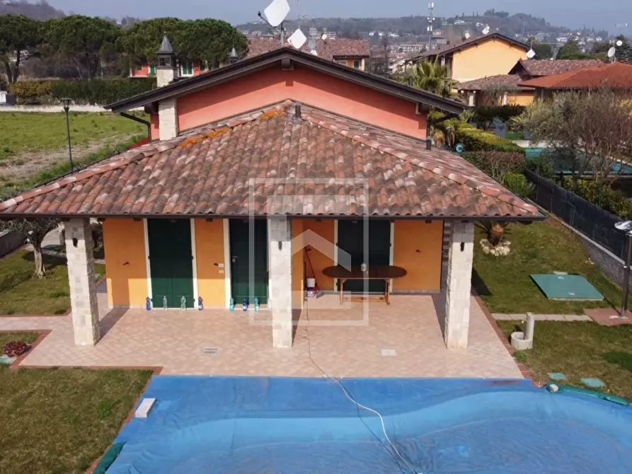 Immagine 2 di Casa semindipendente in vendita  in via Repubblica a Manerba Del Garda