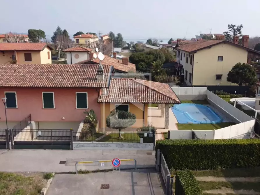 Immagine 6 di Casa semindipendente in vendita  in via Repubblica a Manerba Del Garda