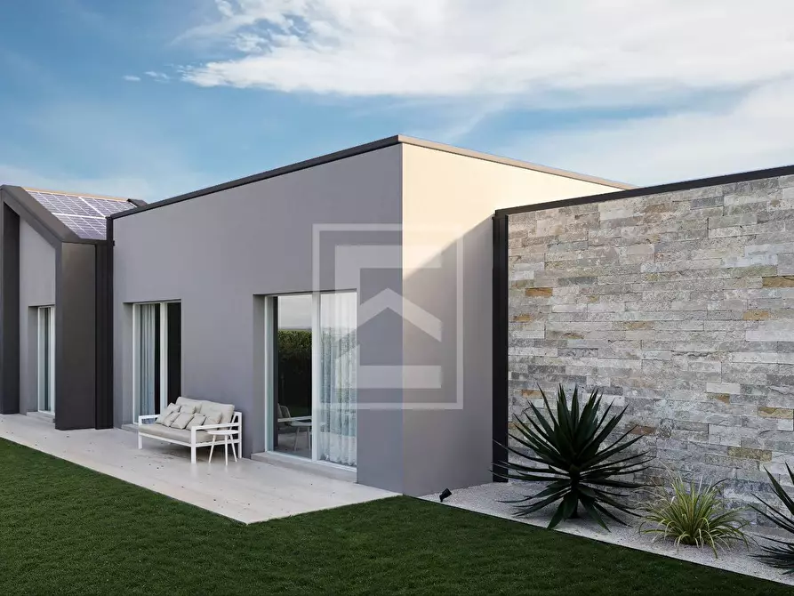 Immagine 14 di Villa in vendita  in piazza san martino a Moniga Del Garda