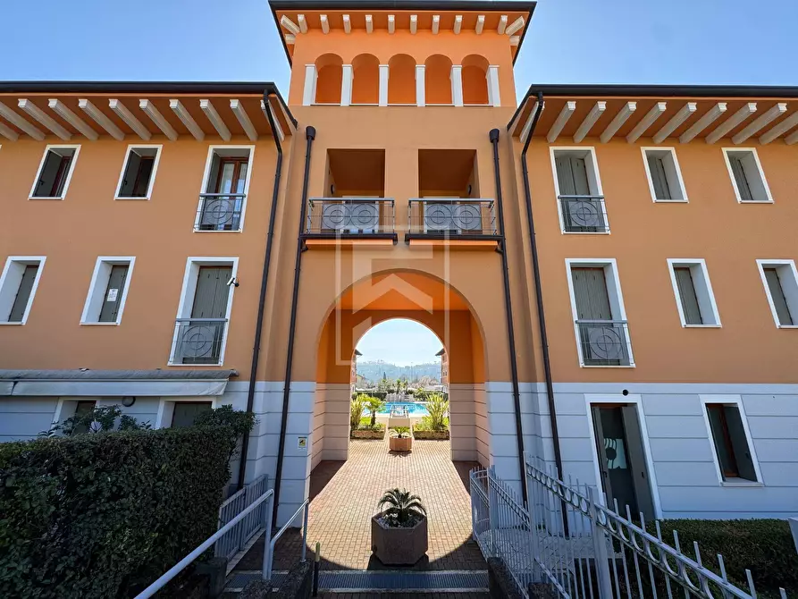 Immagine 12 di Appartamento in vendita  in Viale Zane a Salò