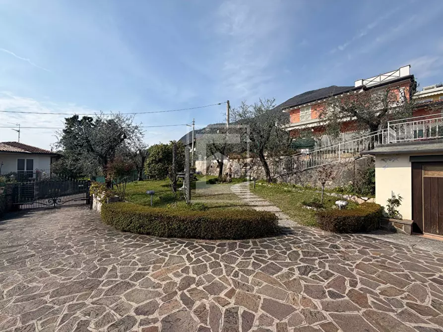 Immagine 20 di Villa in vendita  in via taromina 8 a Toscolano-Maderno