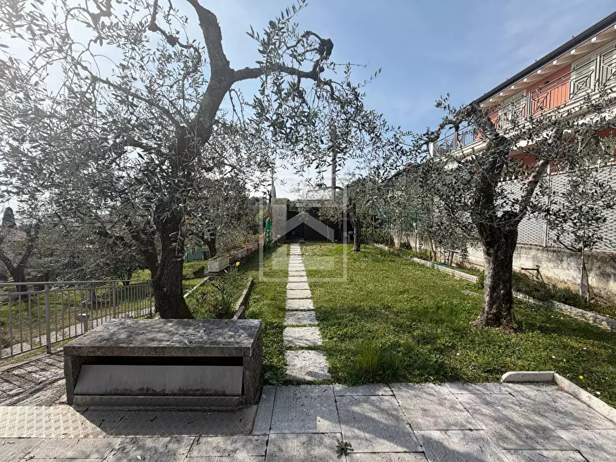 Immagine 22 di Villa in vendita  in via taromina 8 a Toscolano-Maderno