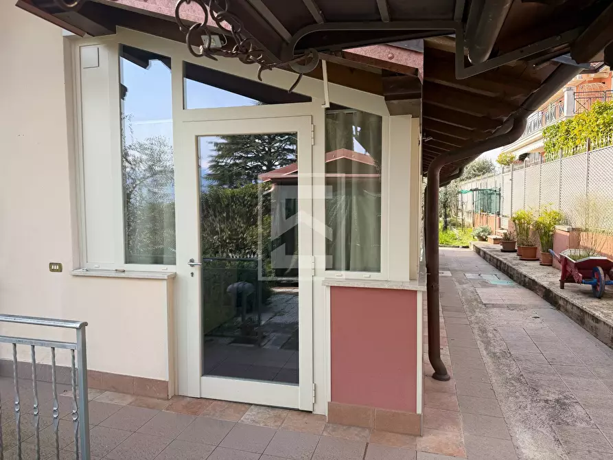 Immagine 28 di Villa in vendita  in via taromina 8 a Toscolano-Maderno