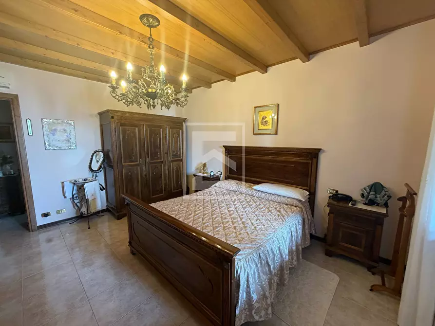 Immagine 39 di Villa in vendita  in via taromina 8 a Toscolano-Maderno