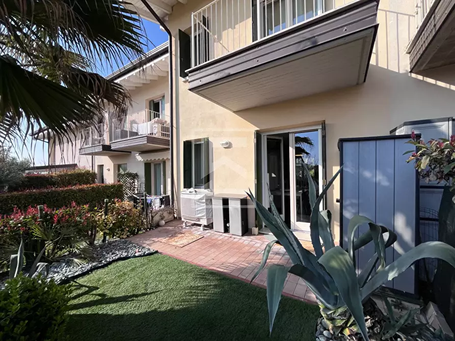 Immagine 15 di Villetta a schiera in vendita  in Via Cuccagna 13 a Lonato del Garda