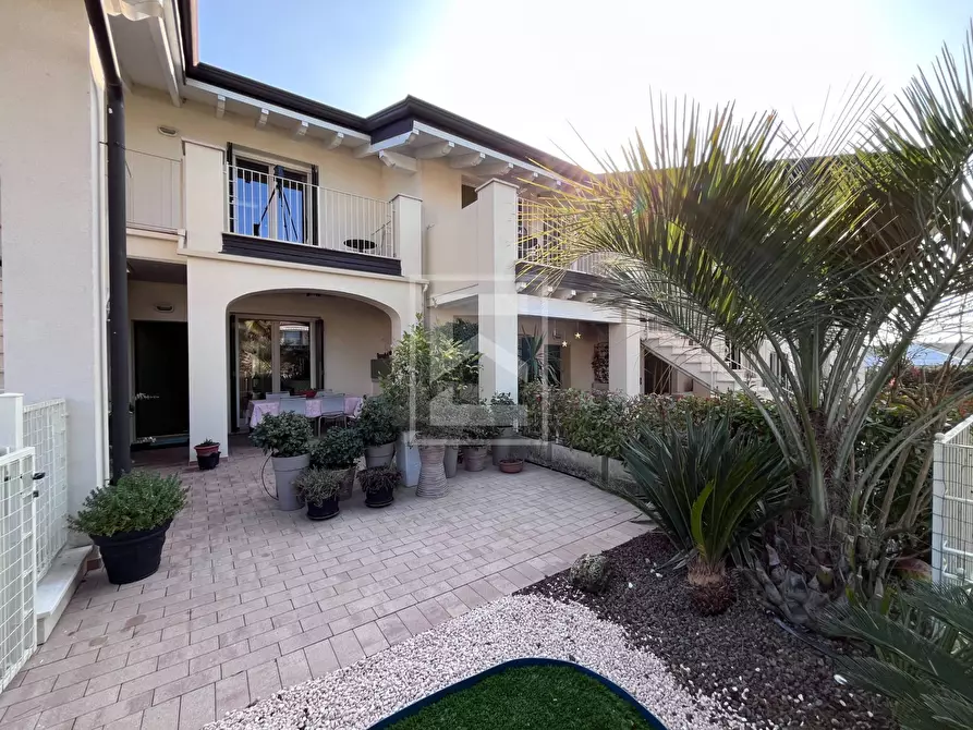 Immagine 51 di Villetta a schiera in vendita  in Via Cuccagna 13 a Lonato del Garda