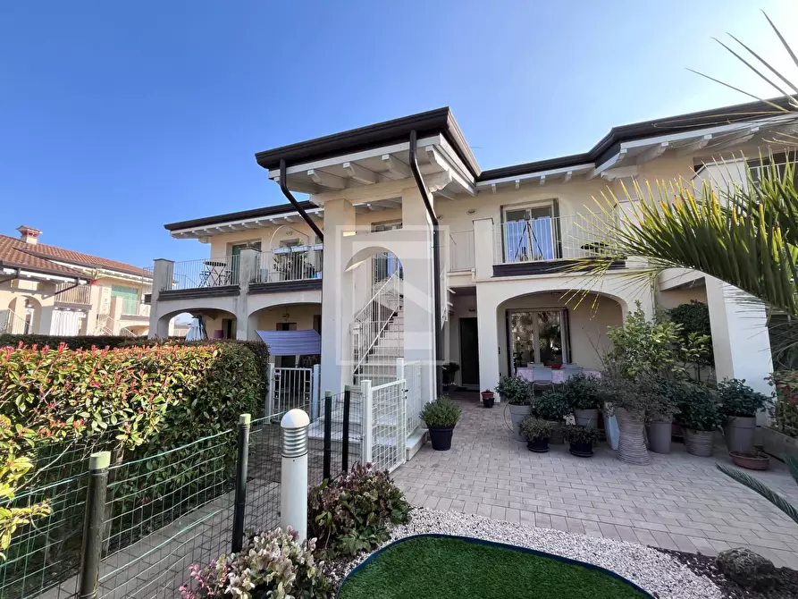 Immagine 55 di Villetta a schiera in vendita  in Via Cuccagna 13 a Lonato del Garda