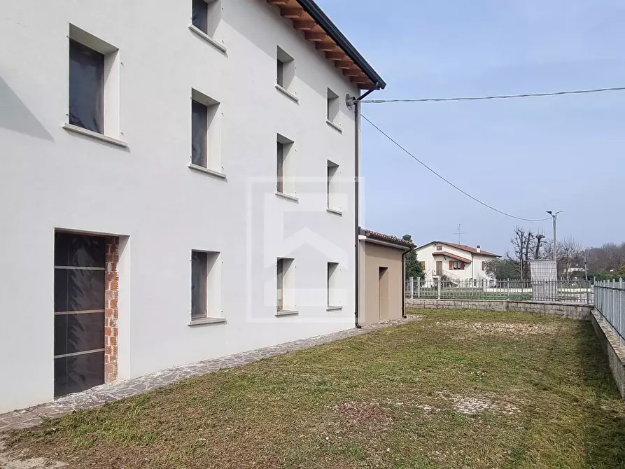 Immagine 8 di Casa indipendente in vendita  in Strada dei Colli Nord a Volta Mantovana