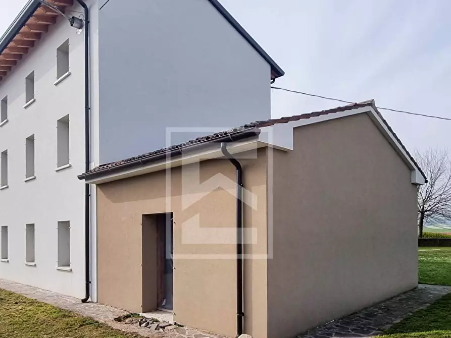 Immagine 6 di Casa indipendente in vendita  in Strada dei Colli Nord a Volta Mantovana