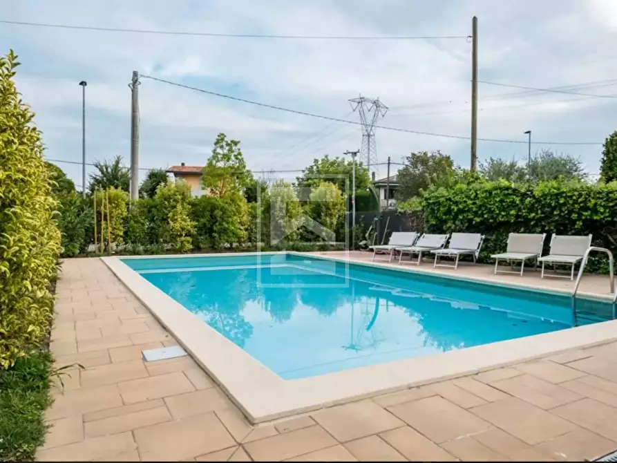 Immagine 29 di Albergo/B&B/Residence in vendita  in localita bellavista a Desenzano Del Garda