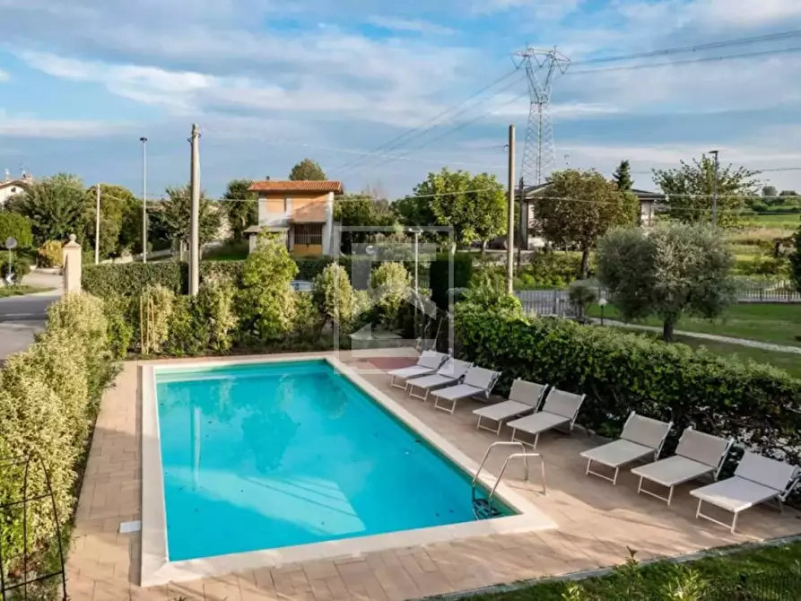 Immagine 1 di Albergo/B&B/Residence in vendita  in localita bellavista a Desenzano Del Garda