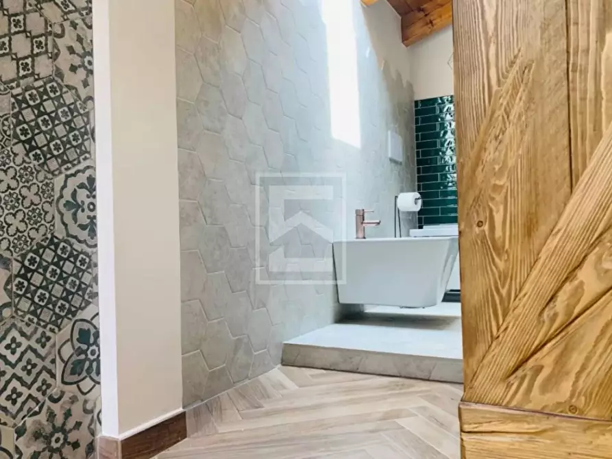 Immagine 26 di Albergo/B&B/Residence in vendita  in localita bellavista a Desenzano Del Garda