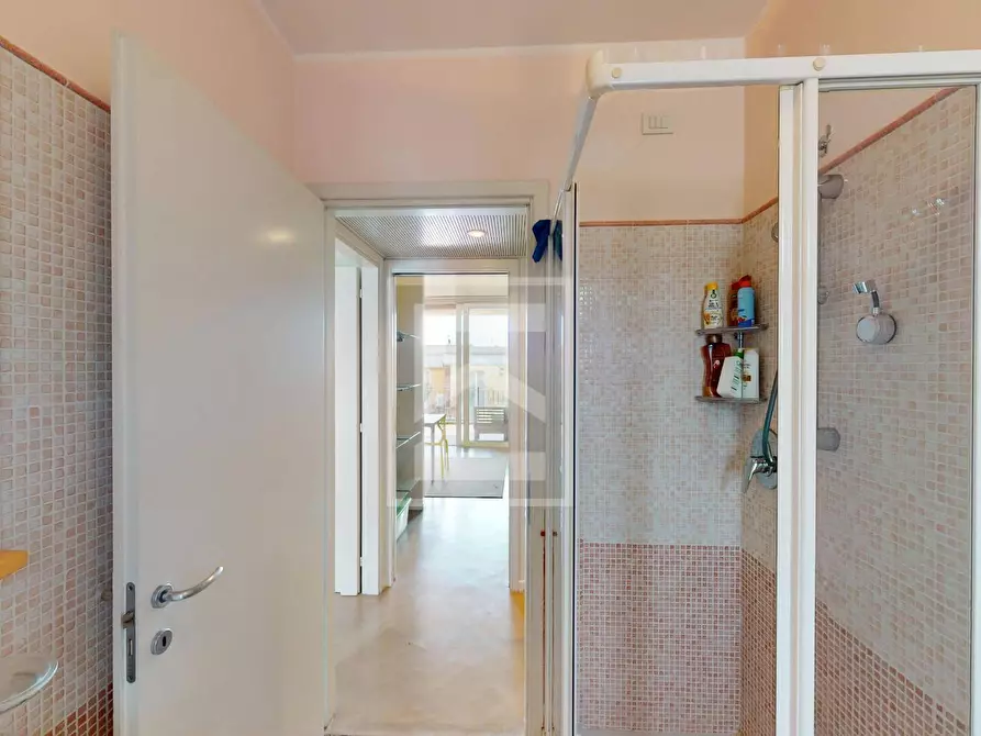 Immagine 9 di Appartamento in vendita  in via cavour a Calvagese Della Riviera