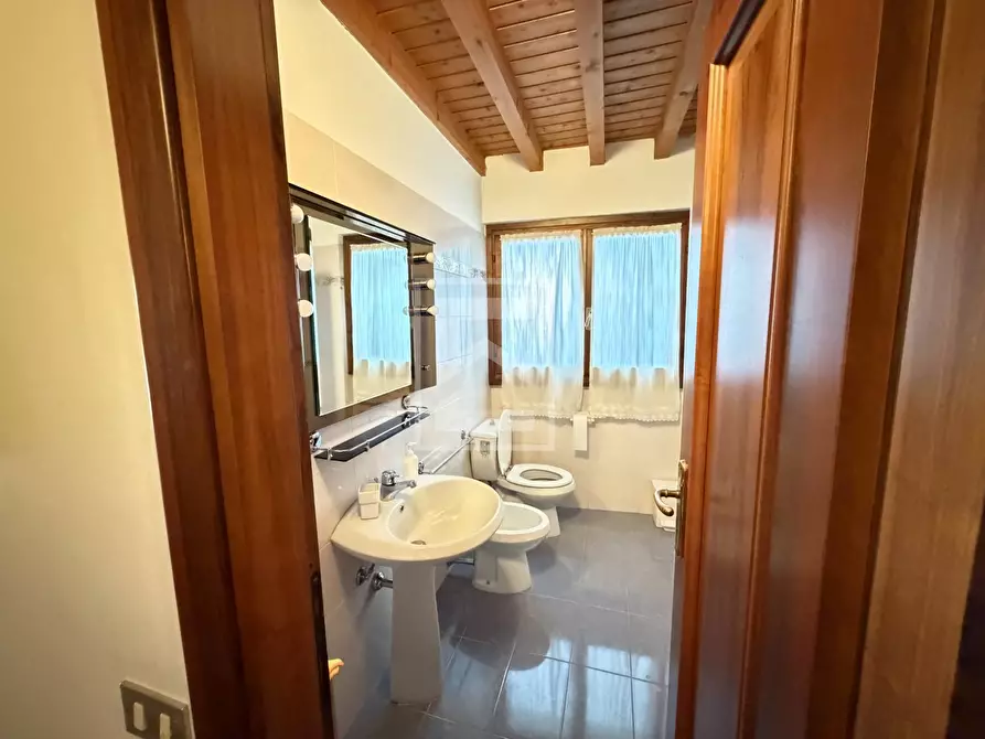 Immagine 38 di Appartamento in vendita  in via montana 2 a Toscolano-Maderno