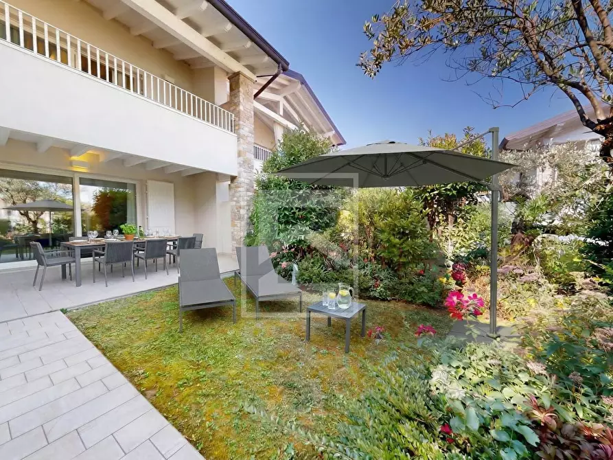 Immagine 1 di Villetta a schiera in vendita  in Via Belvedere a Padenghe Sul Garda