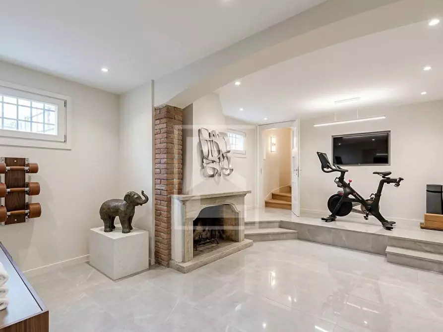 Immagine 13 di Villa in vendita  in Via Giuseppe Giacosa a Milano