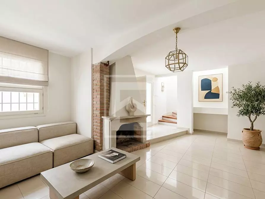 Immagine 11 di Villa in vendita  in Via Giuseppe Giacosa a Milano