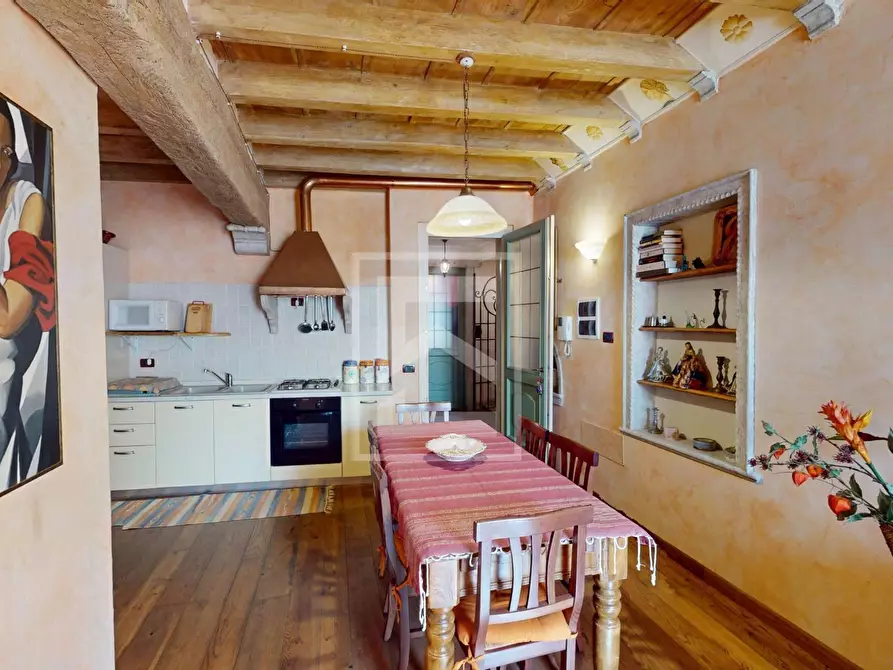 Immagine 3 di Appartamento in vendita  in Via Cavour 9 a Toscolano-Maderno