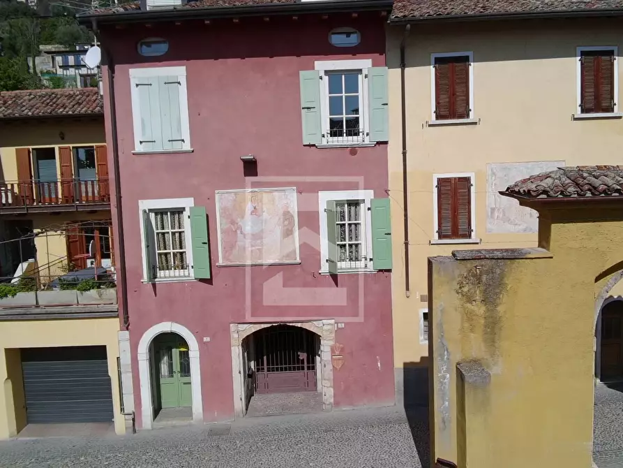 Immagine 21 di Appartamento in vendita  in Via Cavour 9 a Toscolano-Maderno