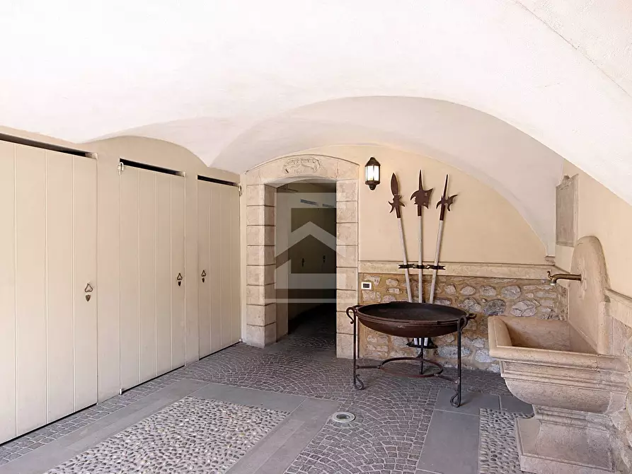 Immagine 17 di Appartamento in vendita  in Via Cavour 9 a Toscolano-Maderno