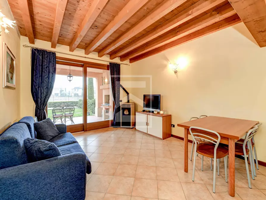Immagine 4 di Appartamento in vendita  in Località Bassana a Peschiera Del Garda