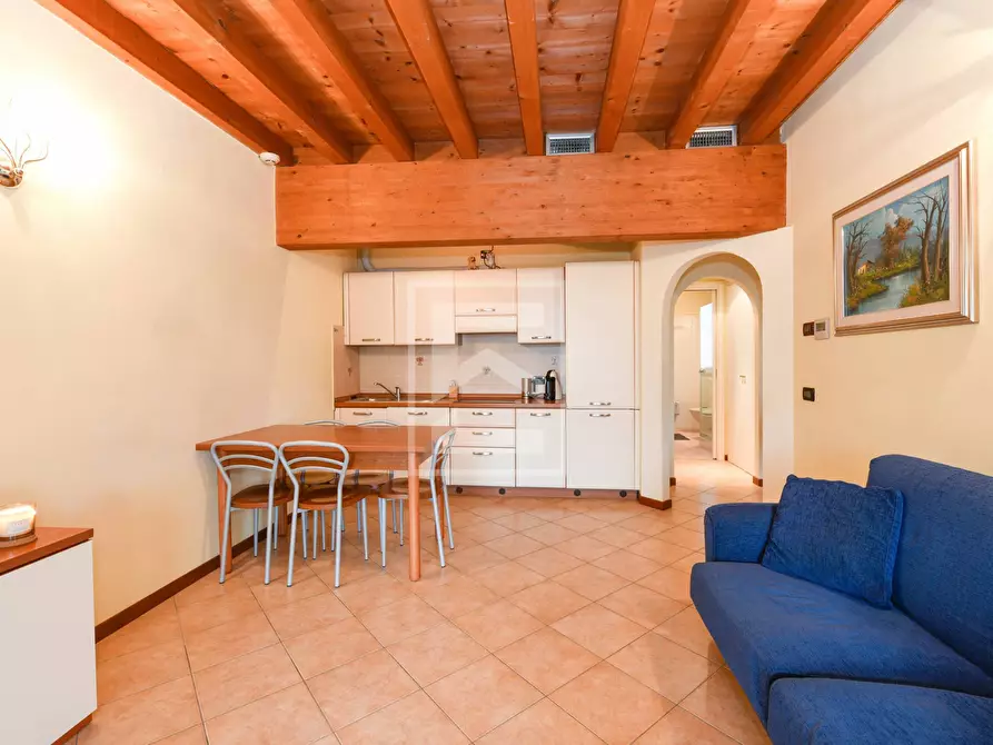 Immagine 7 di Appartamento in vendita  in Località Bassana a Peschiera Del Garda