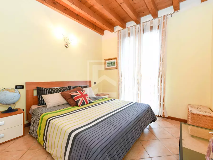 Immagine 14 di Appartamento in vendita  in Località Bassana a Peschiera Del Garda