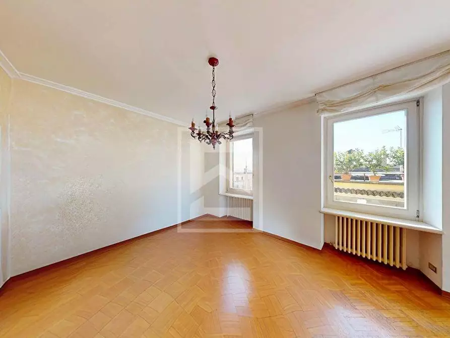 Immagine 4 di Appartamento in vendita  in corso Zanardelli 44 a Gardone Riviera