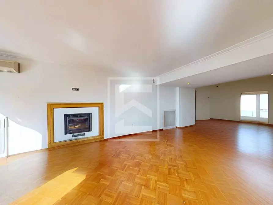 Immagine 5 di Appartamento in vendita  in corso Zanardelli 44 a Gardone Riviera