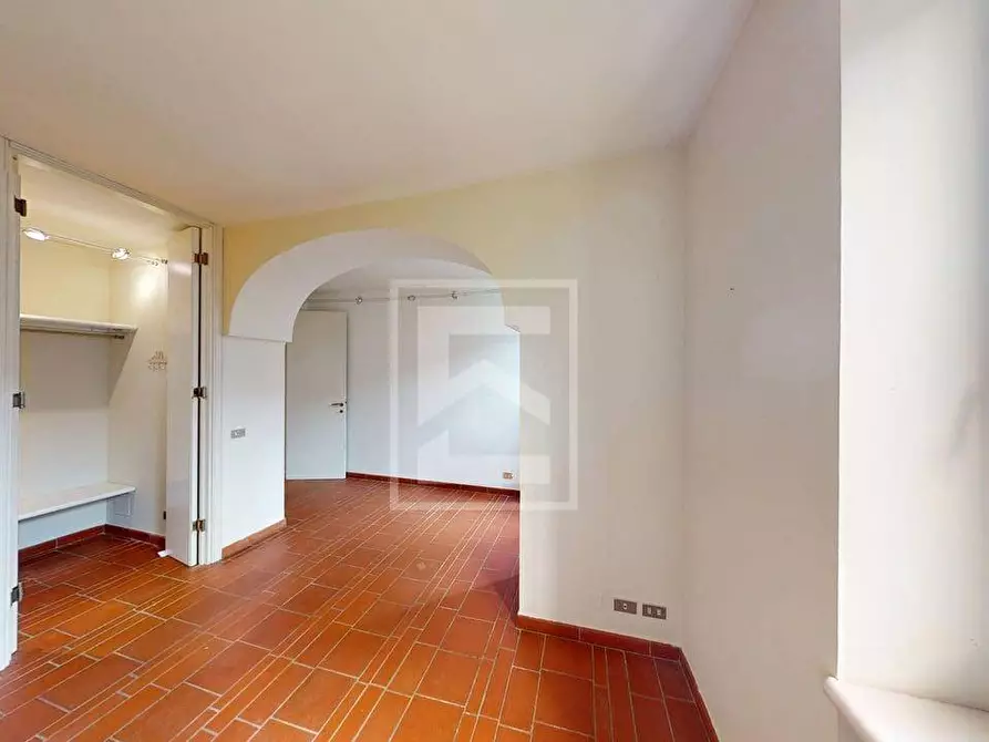 Immagine 12 di Appartamento in vendita  in corso Zanardelli 44 a Gardone Riviera