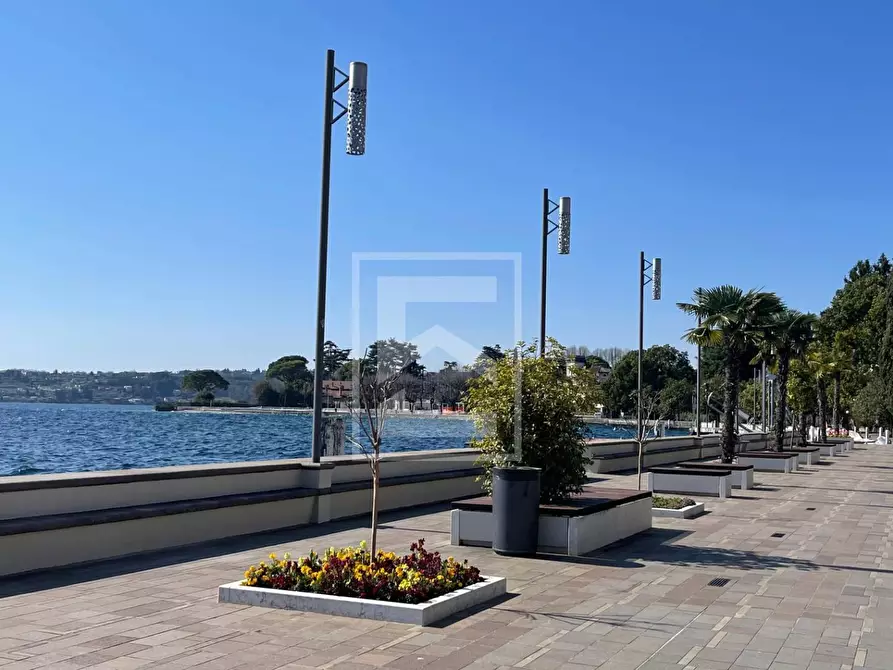 Immagine 24 di Appartamento in vendita  in corso Zanardelli 44 a Gardone Riviera