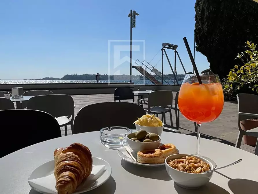 Immagine 26 di Appartamento in vendita  in corso Zanardelli 44 a Gardone Riviera