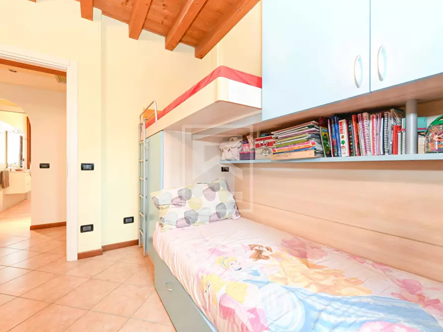 Immagine 23 di Appartamento in vendita  in Località Bassana a Peschiera Del Garda