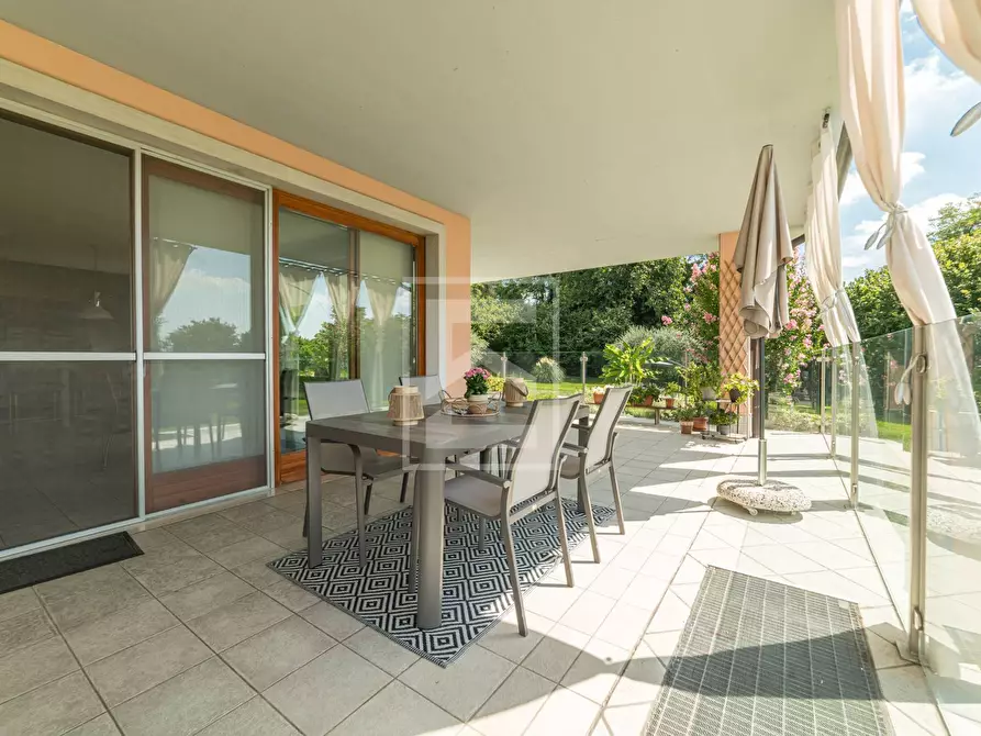Immagine 14 di Villa in vendita  in via Tione 22 a Castelnuovo Del Garda