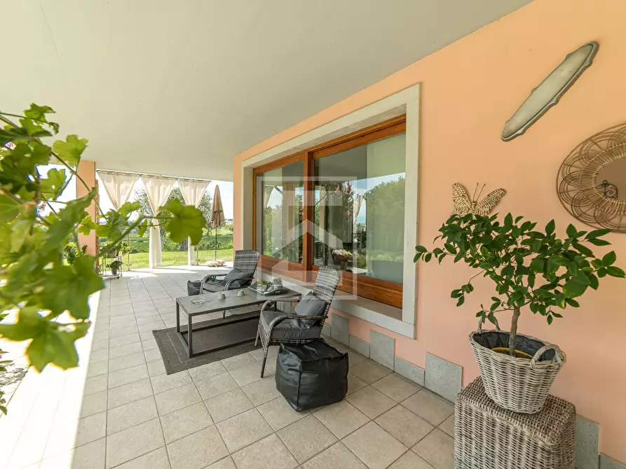 Immagine 20 di Villa in vendita  in via Tione 22 a Castelnuovo Del Garda