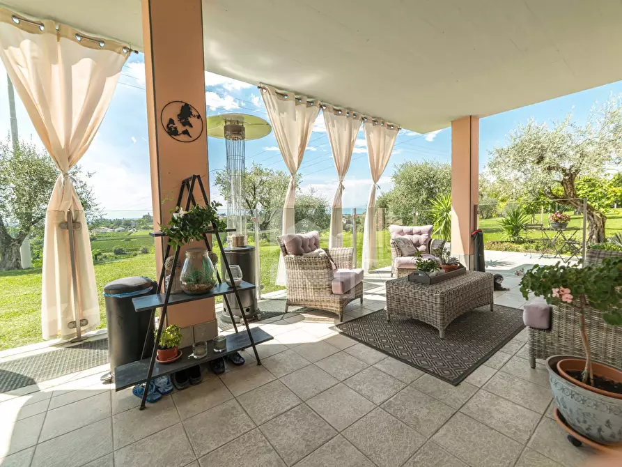 Immagine 23 di Villa in vendita  in via Tione 22 a Castelnuovo Del Garda