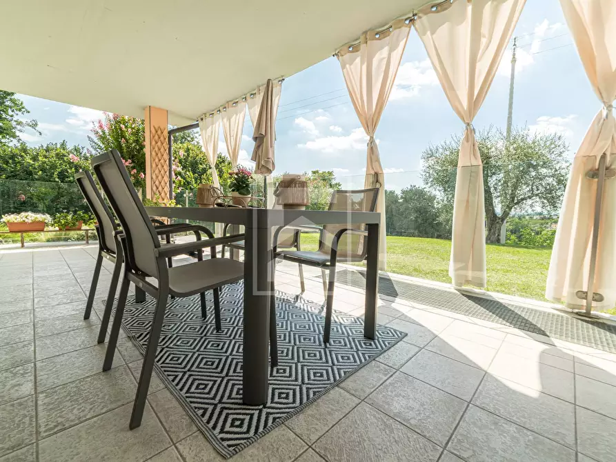 Immagine 24 di Villa in vendita  in via Tione 22 a Castelnuovo Del Garda
