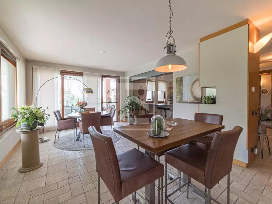 Immagine 36 di Villa in vendita  in via Tione 22 a Castelnuovo Del Garda