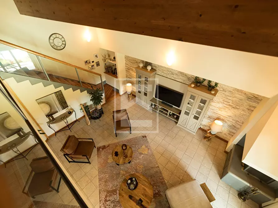 Immagine 39 di Villa in vendita  in via Tione 22 a Castelnuovo Del Garda