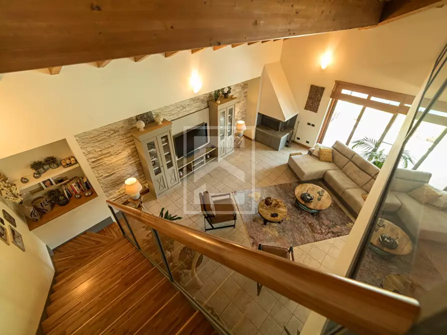 Immagine 40 di Villa in vendita  in via Tione 22 a Castelnuovo Del Garda
