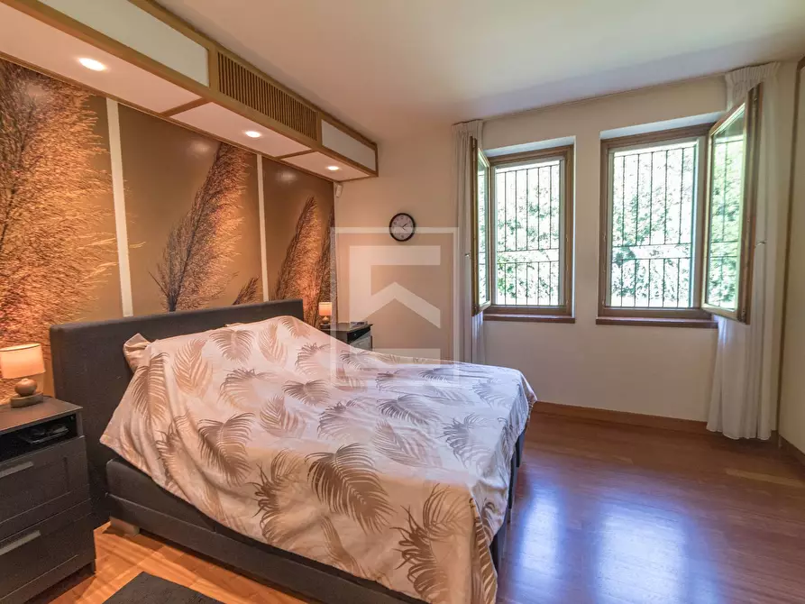 Immagine 52 di Villa in vendita  in via Tione 22 a Castelnuovo Del Garda