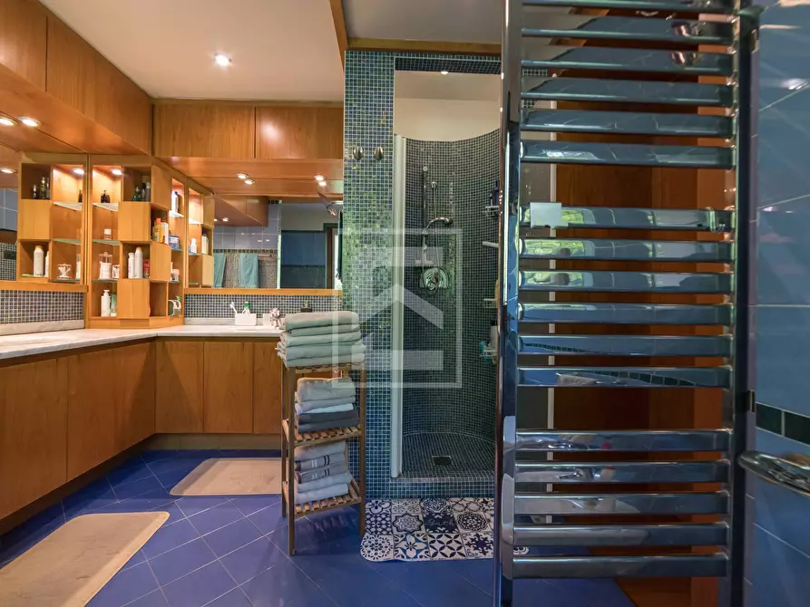 Immagine 56 di Villa in vendita  in via Tione 22 a Castelnuovo Del Garda